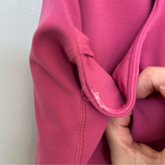 Athleta Conscious Crop Hibiscus Tea Pink - Picture 5 of 12